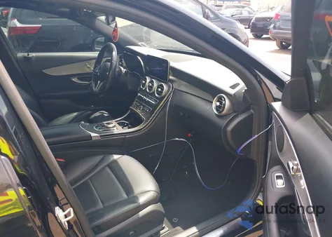 2019 Mercedes-Benz C 300 из США, поврежденный, VIN 55SWF8DB2KU316473